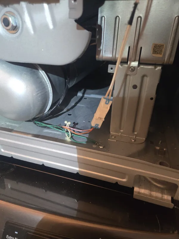 Inside the Samsung dryer: wiring and heating element housing